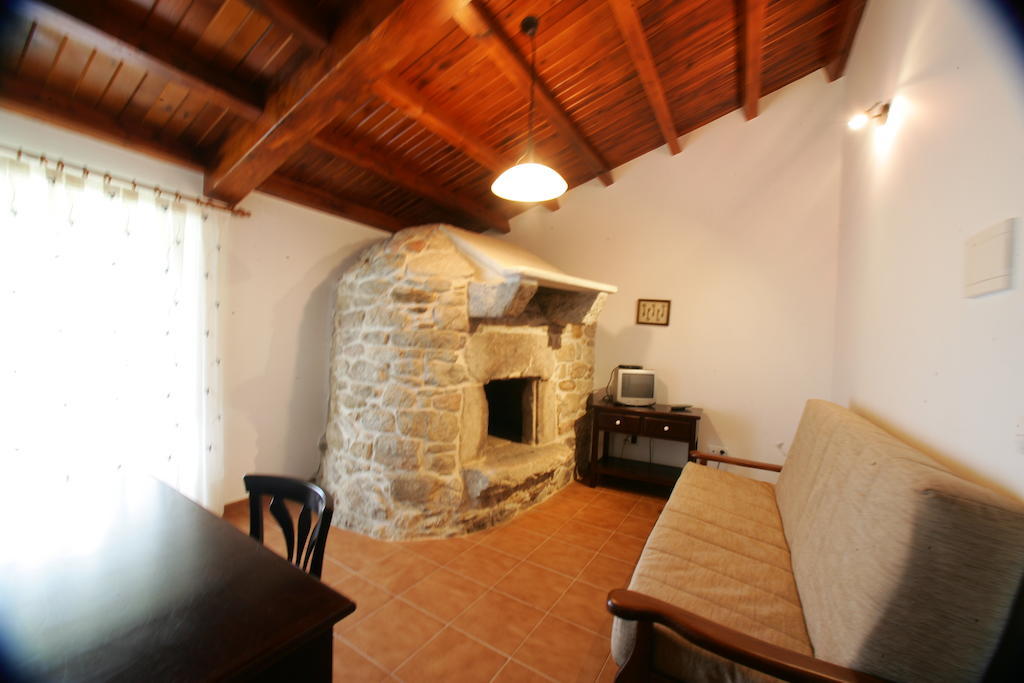 Casa Da Botica A Estrada Hostel Os Casares Room photo